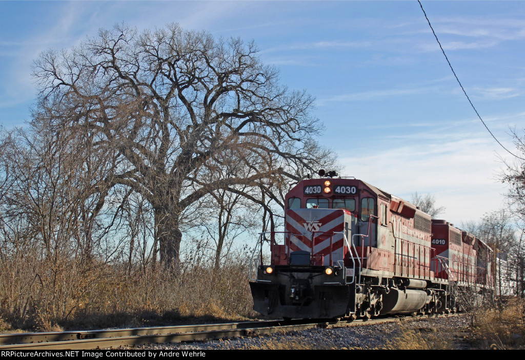 WSOR 4030 leads T005 on the homestretch to the yard approaching E. Johnson Street